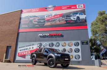 FORD RANGER HOSTAGE MATTE BLACK